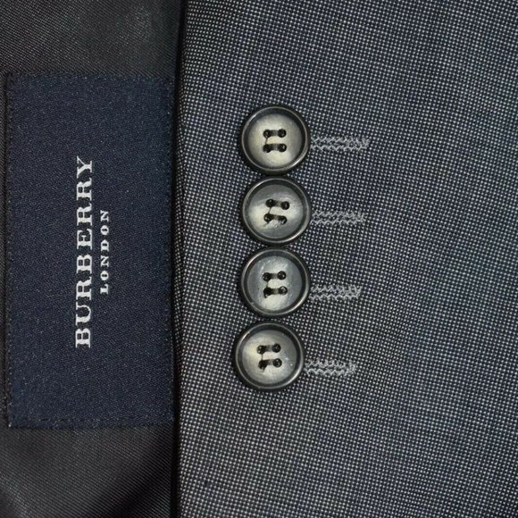 44L Burberry London Blue Plaid Double Vent SUIT